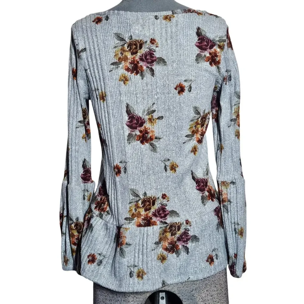 Gray Floral Knit Top Size XS
